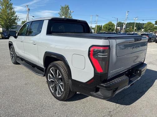 2024 GMC Sierra EV Denali Edition 1