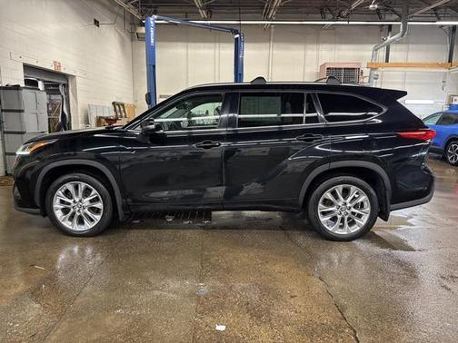 2021 Toyota Highlander Limited