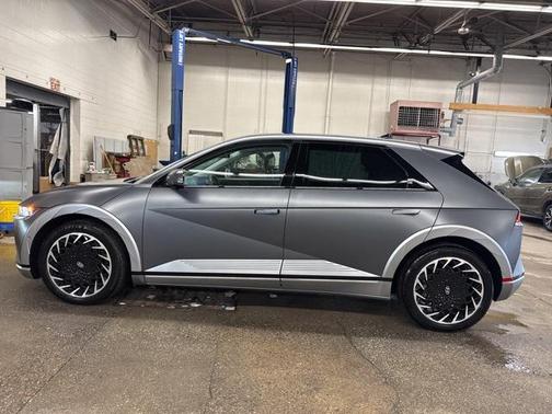 2024 Hyundai IONIQ 5 Limited