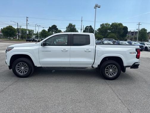 2024 Chevrolet Colorado LT