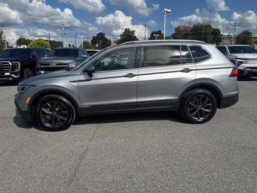 2022 Volkswagen Tiguan 2.0T SE 4MOTION