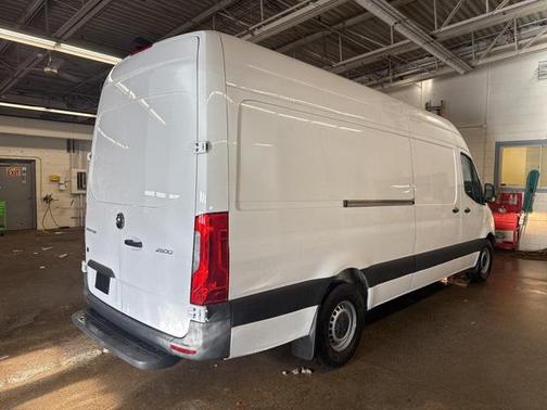 2021 Mercedes-Benz Sprinter 2500 High Roof
