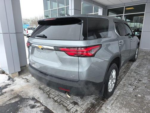 2023 Chevrolet Traverse LS