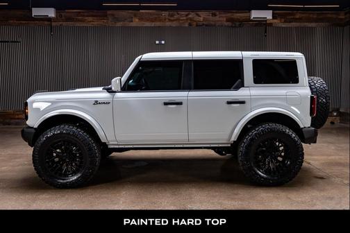 Oxford White 2026 Ford Bronco Outer Banks