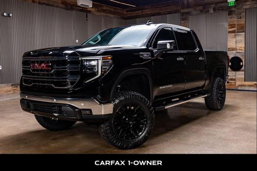 Onyx Black 2024 GMC Sierra 1500 SLT