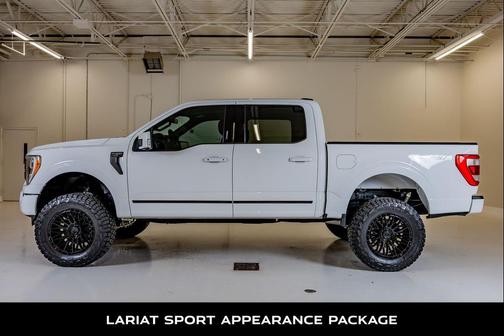Oxford White 2023 Ford F-150 Lariat