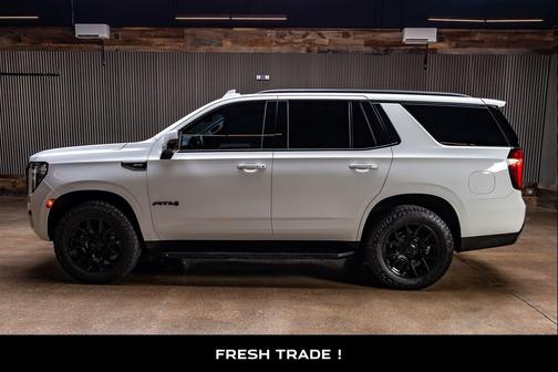 Summit White 2021 GMC Yukon 4WD AT4
