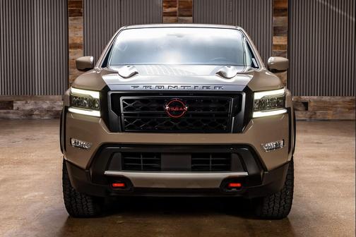 2023 Nissan Frontier PRO-X