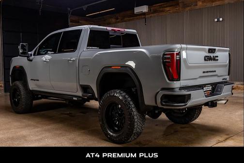 2024 GMC Sierra 2500 AT4