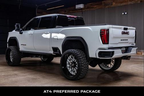 2024 GMC Sierra 2500 AT4