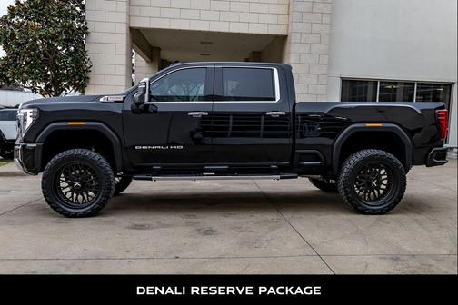 2024 GMC Sierra 2500 Denali