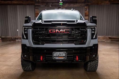 2025 GMC Sierra 2500 AT4X
