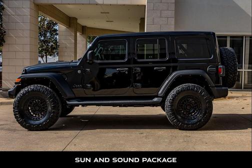 Black Clearcoat 2022 Jeep Wrangler Unlimited Sport