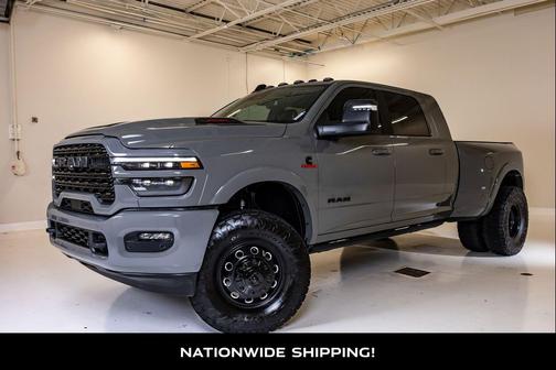 Ceramic Gray Clearcoat 2026 RAM 3500 Limited Mega Cab 4x4 6'4' Box