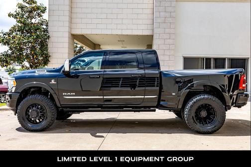 Diamond Black Crystal Pearlcoat 2024 RAM 3500 Limited Mega Cab 4x4 6'4' Box