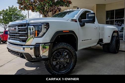 Summit White 2024 GMC Sierra 3500 SLE