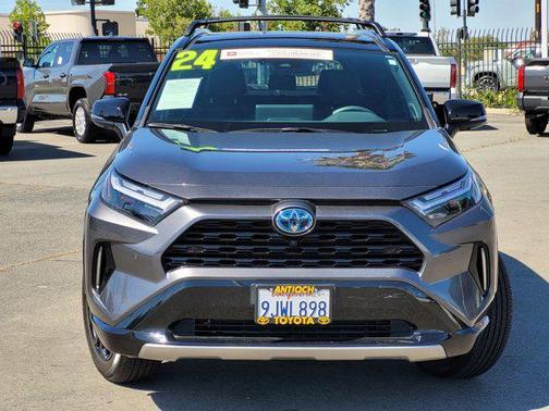 2024 Toyota RAV4 Hybrid SE