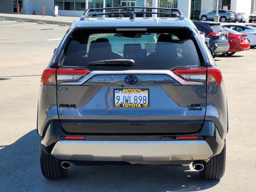 2024 Toyota RAV4 Hybrid SE