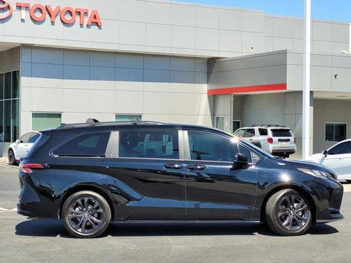 2024 Toyota Sienna XSE 7 Passenger