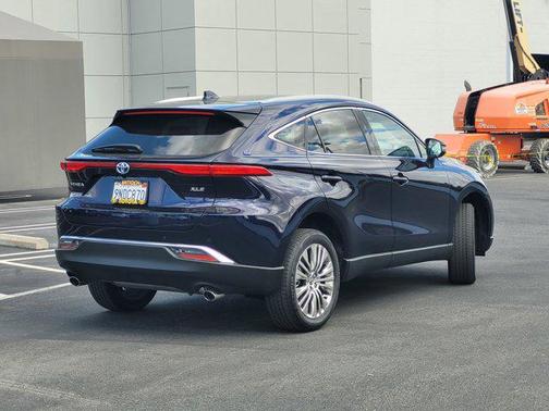 2024 Toyota Venza LE