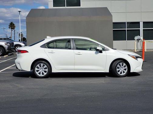 2023 Toyota Corolla Hybrid LE