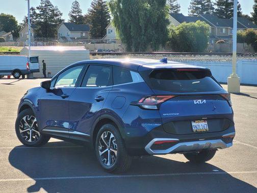 2025 Kia Sportage EX