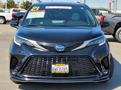 2021 Toyota Sienna XSE 7 Passenger