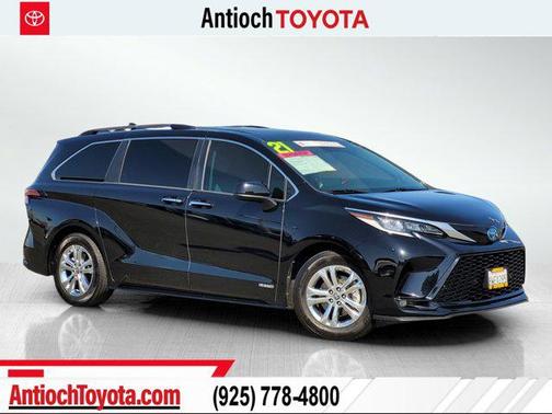 2021 Toyota Sienna XSE 7 Passenger