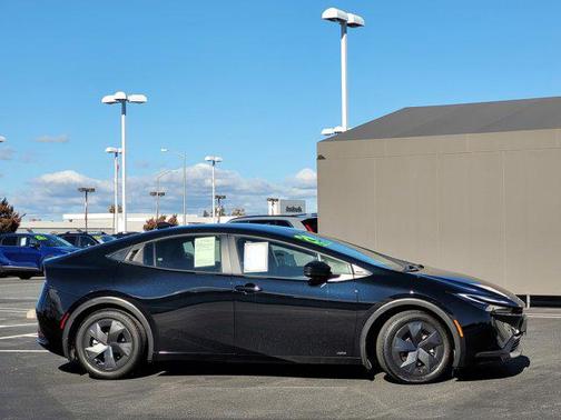 2024 Toyota Prius LE