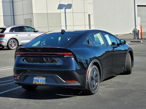 2024 Toyota Prius LE