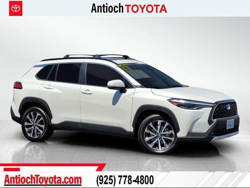 2022 Toyota Corolla Cross XLE