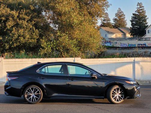 2022 Toyota Camry TOYOTA CAMRY