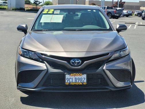 2022 Toyota Camry SE