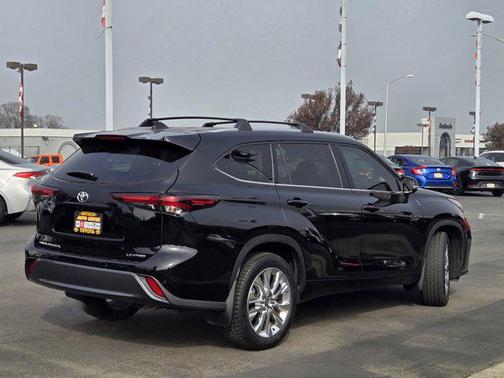 2024 Toyota Highlander Limited