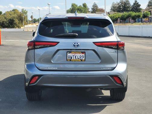 2021 Toyota Highlander Hybrid Limited