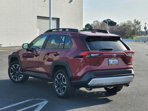 2019 Toyota RAV4 Adventure