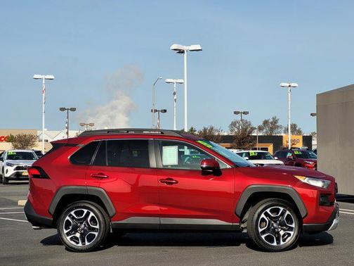 2019 Toyota RAV4 Adventure
