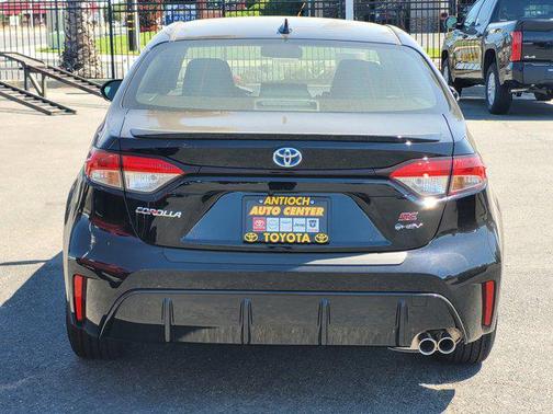 2025 Toyota Corolla Hybrid SE