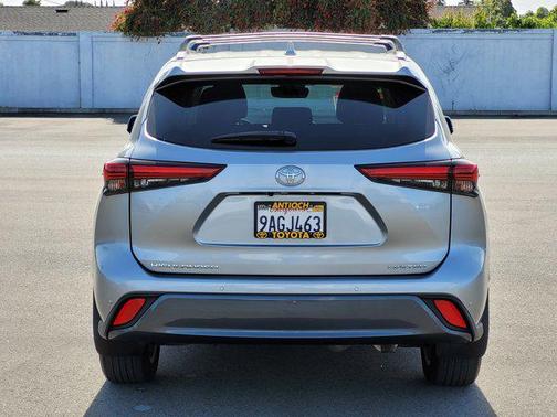 2022 Toyota Highlander Limited