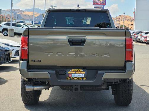 2025 Toyota Tacoma TRD Off Road