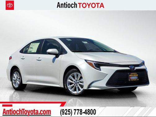 2025 Toyota Corolla Hybrid LE