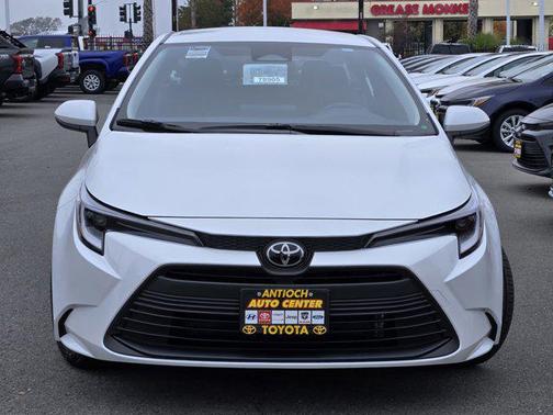 2026 Toyota Corolla Hybrid LE