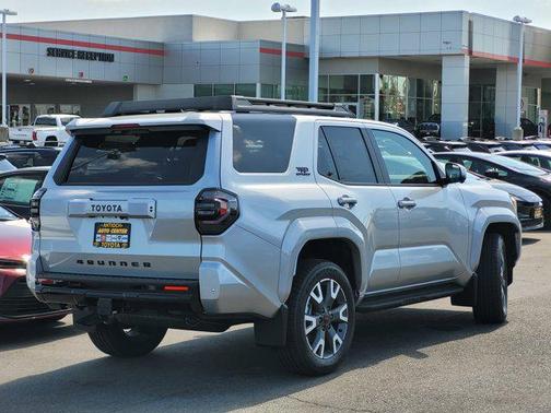 2025 Toyota 4Runner TRD Sport Premium