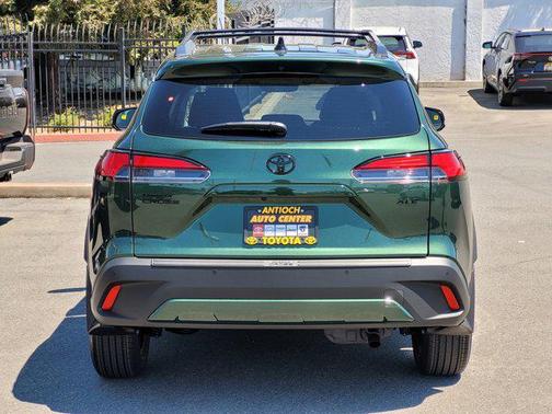 2025 Toyota Corolla Cross XLE
