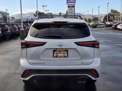 2026 Toyota Highlander XSE