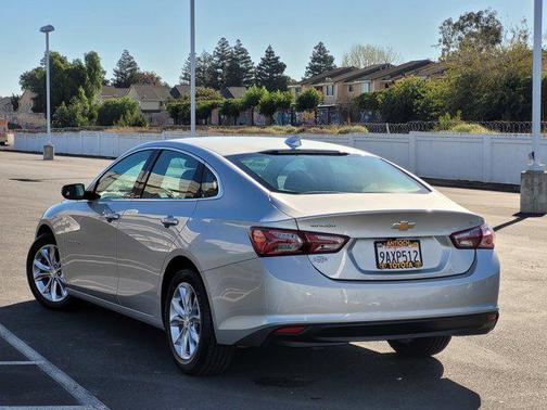 2022 Chevrolet Malibu FWD LT