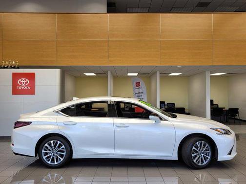 2024 Lexus ES 350 Base