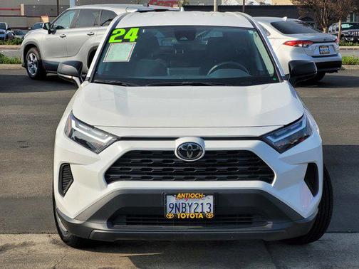 2024 Toyota RAV4 LE
