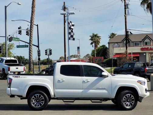 2022 Toyota Tacoma TRD Sport
