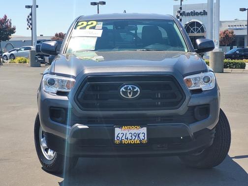 Photo 1 of 3 of 2022 Toyota Tacoma SR